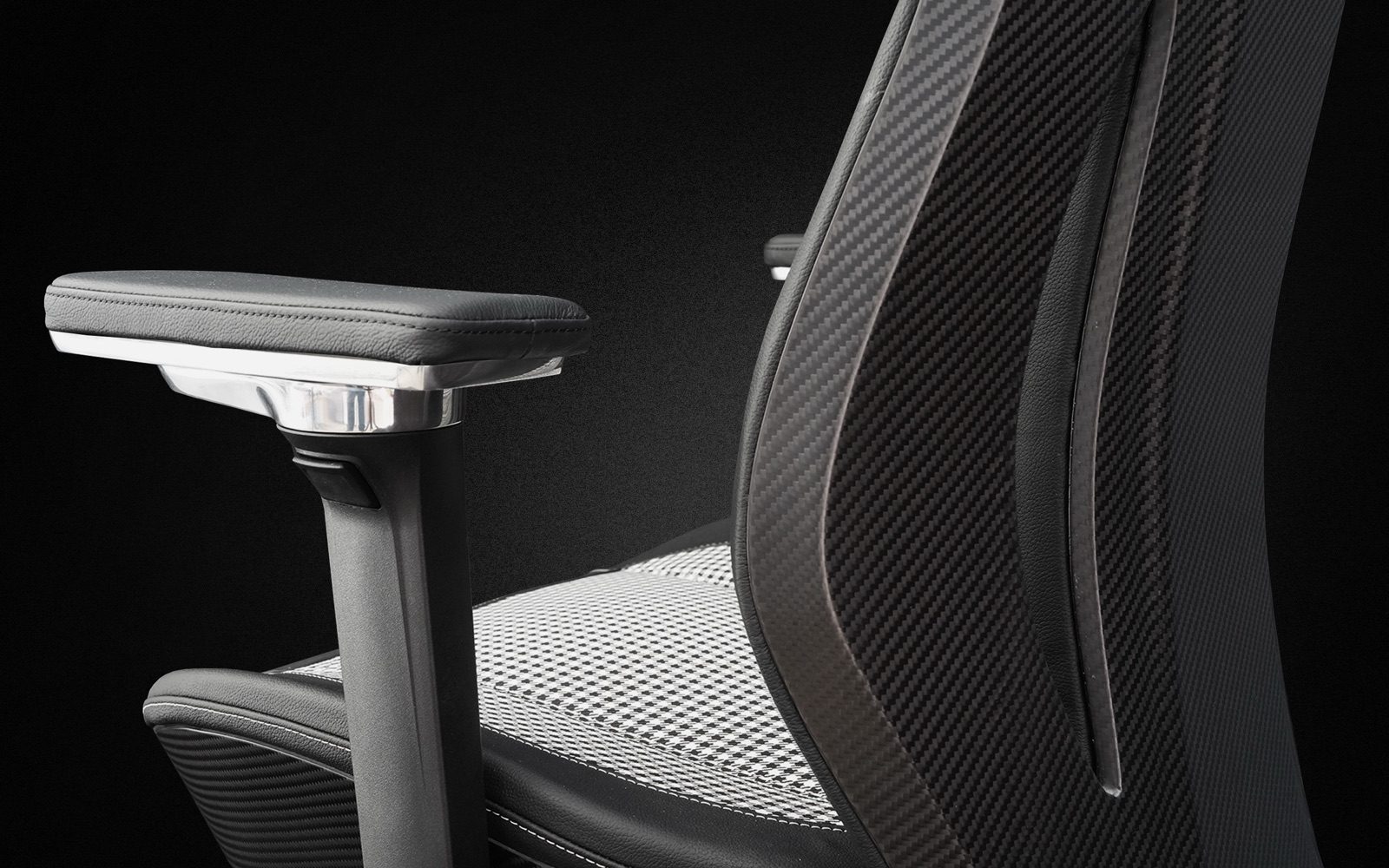 Polished aluminium armrest and carbon fibre backrest side profile